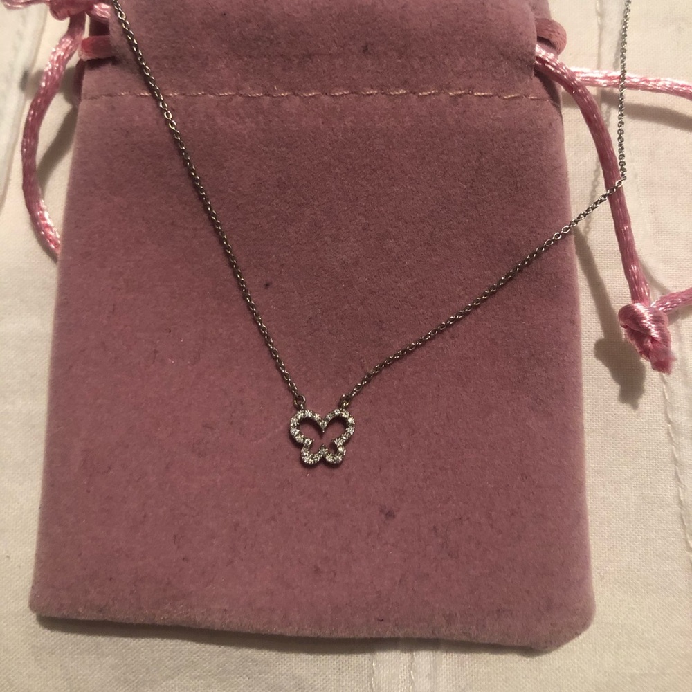 Dainty butterfly necklace